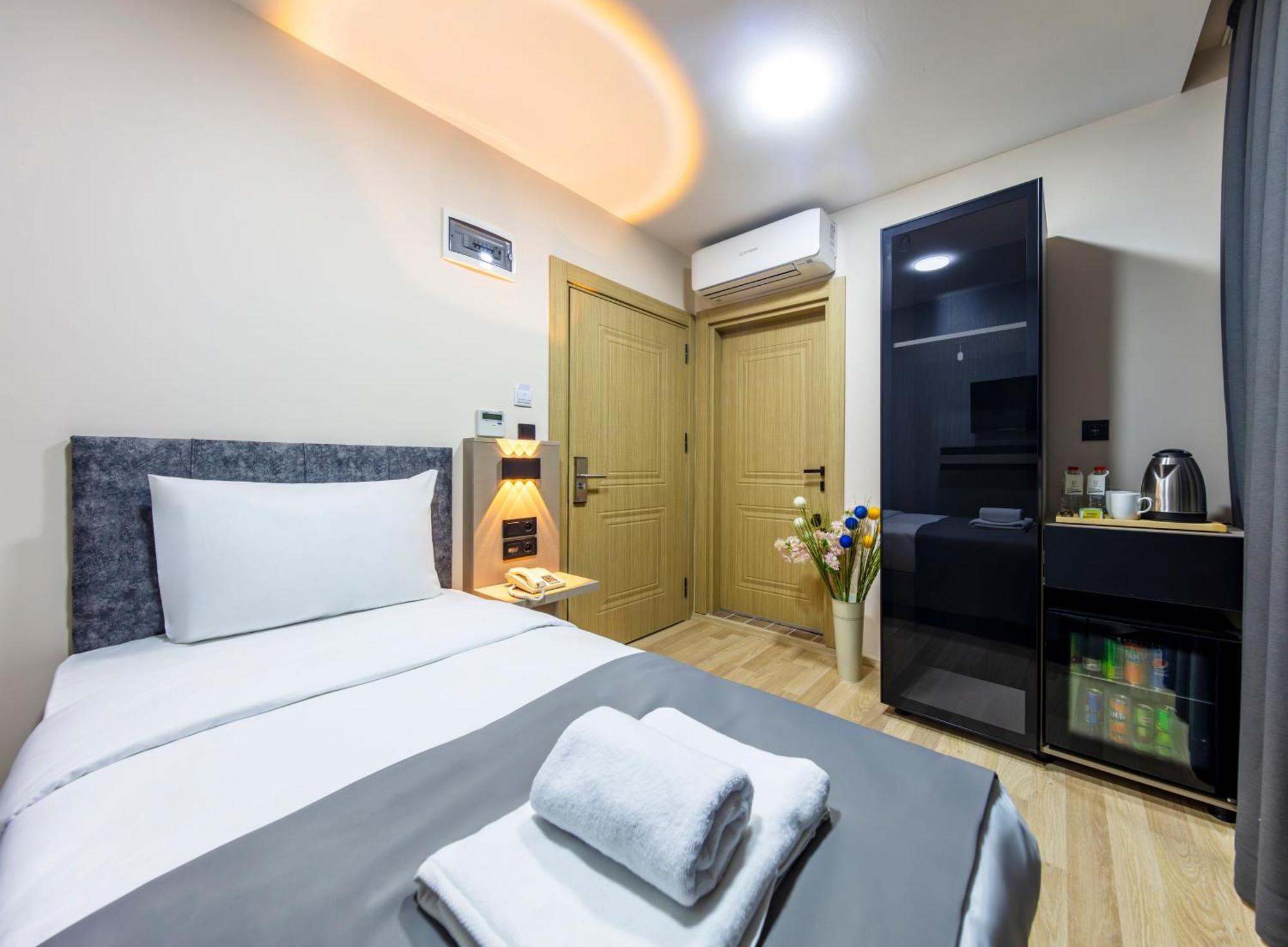 The Business Class Hotel อิสตันบูล ภายนอก รูปภาพ
